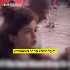 "Kanımın son damlasına kadar vatanıma sadık kalacağım." Filistinli kız  çocuğu, Gazze'yi terk edip etmeyeceğini soran muhabire böyle yanıt verdi.