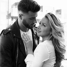 Emma heesters is a dutch singer, television personality, mainly known for performing covers of popular songs on her own youtube channel. Emma Heesters Bio Age Net Worth Height In Relation Nationality Body Measurement Career