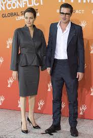 The reason of why she left dallas is uncertain. Brad Pitt S Eighties Photoshoot With Girlfriend And Dallas Co Star Shalane Mccall Daily Mail Online