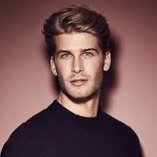 Christopher Blom's Instagram, Twitter & Facebook