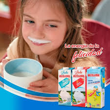 🥛Lácteos Lactolanda 🔹¡Energía que dura todo el día!😋 Porque los chicos  siempre están en movimiento, nuestras leches funcionales Hierro y Calcio  están formuladas para darles la energía que necesitan para explorar,  aprender