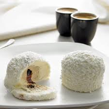 Tartufo Bianco This Bianco Translating To White In Italian Tartufo Is An Interestingly Combination Of Coffee Homemade Ice Cream Desserts In A Glass Food