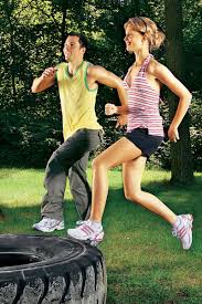 Mit dem zirkeltraining können sie ihre kondition und leistungsfähigkeit fördern, zusätzlich wird die schnelligkeit trainiert. Fitmacher Und Fettkiller Zirkeltraining Das Comeback Bilder Fit For Fun