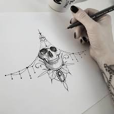 Back Tattoo Women Spine Lowerbacktattoos In 2020 Tattoos For Women Back Tattoo Women Spine Back Tattoo Women