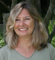 Pamela Mansfield's Instagram, Twitter & Facebook