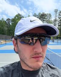 Some of my favorite Oakleys right now, what style are you rocking? The last  pair are really hard to pull off, I feel like a speed demon in them 💀