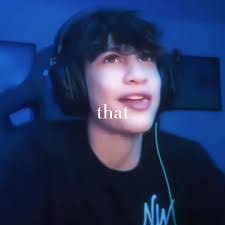 Deanna Koss's Instagram, Twitter & Facebook