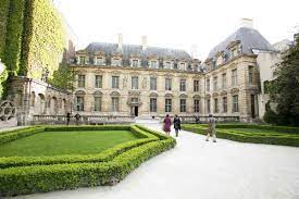 jardin de l hotel de sully french architecture historical architecture travel usa