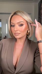 STUNNING! @jade.steele birthday glam this weekend🙌🏽 we went full wing  shadow glam with a popping red lip 💋 such a statement 😍 hair by the  amazingly talented @isabellajanehairmakeup to make an appointment,