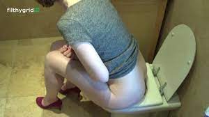 Sexy Secretary Pooping on Toilet - ThisVid.com