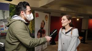 Nyní natáčí nový film když prší slzy. Meziserialova Laska Mrcha Ze Slunecne Stravila Romanticky Vikend Se Synem Cestmira Mazla Z Ordinace Expres Cz