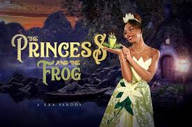 Das Ebenholz-Schätzchen Lacey London als Prinzessin Tiana macht den Frosch  zum Liebhaber im Porno