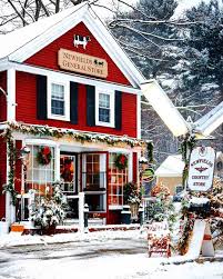 New England Photography On Instagram Merry Christmas Today S Gorgeous Photo Comes From Tomsfulle Christmas In England Christmas Town Cozy Christmas