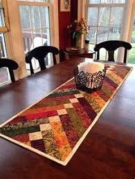 1000 Ideas About Patchwork Table Runner On Pinterest Table Runners Table Runner Pattern Table Runner Placemats Quilted Table Runners