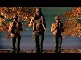Temperature is the third worldwide and the second u.s single from jamaican musician sean paul's album the trinity (2005). Sean Paul Temperature Official Video Animated Gif
