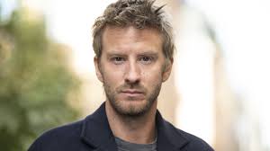 Han axlar Björn Skifs roll i nya "Strul"