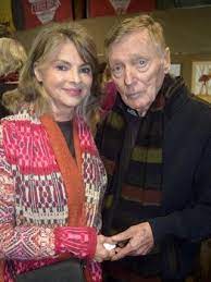 Delvene delaney (born 26 august 1951, queensland) is an australian actress of soap opera and film, television presenter and singer. He2ao W4oylsdm