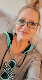 Darla Edwards (@darlaje3)