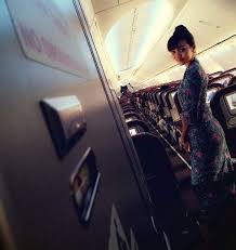Image result for tempat duduk yang paling selamat semasa pendaratan flight kecemasaan