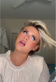 This is bad. But helloooooo👊🏼👊🏼 #foryoupage #glam #boy #grwm #foryou  #plsseethis #fyp