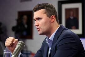 URGENT : Charlie Kirk, figure conservatrice, blessé par balle en Utah ! - Imagen principal del artículo