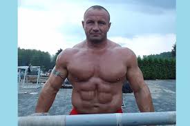 Tadeusz sznuk pożegnał się z widzami: Pudzianowski Wrzucil Najbardziej Zagadkowy Post W Historii Wszyscy W Szoku Super Express