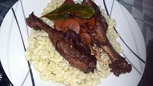 Manchons De Canard Facon Bourguignon Recette Recette Bourguignon Recette De Plat
