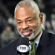 Happy Maryland Monday, Terps! Today we honor Maryland basketball star, Len  Elmore '78! From excelling