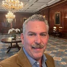 Doug Savidge's Instagram, Twitter & Facebook