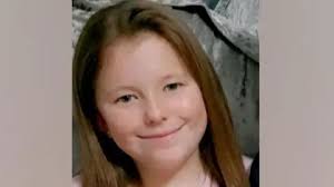 Leah Harrison's Instagram, Twitter & Facebook