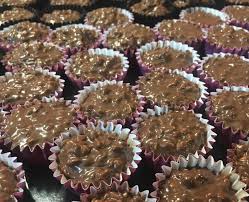 Biskut biskut raya 2019 is a books & reference app developed by waniza kreatif. Ni Biskut Raya Paling Senang Hanya Guna 2 Bahan Je Almond Nibs Ala Ferrero Rocher Melimpah Coklat Keluarga