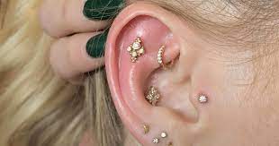 New Ear Piercing Trend In La For Multiple Earrings 2018