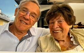 Mit tiefer Trauer nehmen wir Abschied von unserer lieben Heli Ditlbacher,  die kurz vor Weihnachten im 95.Lebensjahr von uns gegangen ist