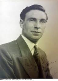 Rodney Thomson's Instagram, Twitter & Facebook