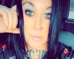 Michelle Toothman's Instagram, Twitter & Facebook