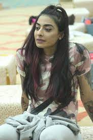 Many Expressions Of Bani In The Bigg Boss House Beautiful Women Naturally Bob Marley Pictures Bani J