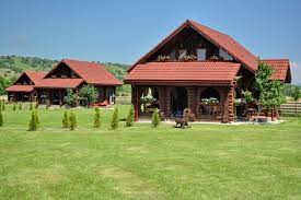 Cazare harghita in pensiune turistica. Cazare La Casute Bran La Bran Tohanu Nou Brasov Transilvania Rucar Bran Tara Hategului Moeciu Bran