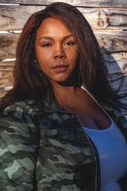 Angela Michelle's Instagram, Twitter & Facebook