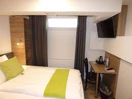 The center of dinslaken is within 0.2 miles of the hotel, and brunnenmeile is about 2.8 miles away. Hotel Art Inn Dinslaken Dinslaken Aktualisierte Preise Fur 2021