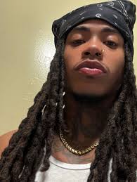 ❤️❤️ Life is Life-in but I'm growing 😈