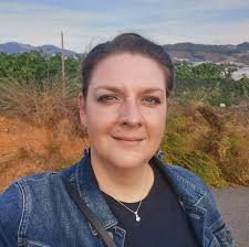 Elizabeth: Hyacinth thinks you're attracted to her, to Emmet who answers: I  think I want to to die *🎥  [https://www.facebook.com/100063715026601/videos/203228941500681](https://www.facebook.com/100063715026601/videos/203228941500681)  *#Collection ...