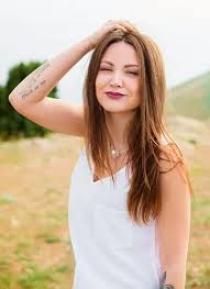 There aren't that many hairstyles for thin hair that can mimic the appearance of a fuller, thicker mane. 15 Best Hairstyles For Fine Hair Which Will Make Your Hair Look Thicker