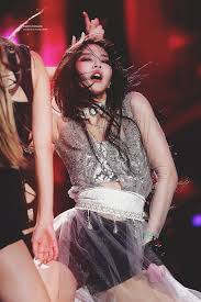 Then she meets jennie kim that turns her view of love and life upside down. Top Most Iconic Outfits Of Blackpink Jennie During Solo Promotion Starbiz Net