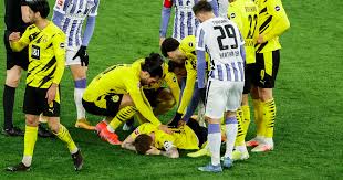 Sélectionnez le nombre d'étoiles à attribuer à morey en les survolant puis cliquez pour valider votre note. Marco Reus Beim Bvb Verletzt Nach Brutalem Foul Von Hertha Profi Darida