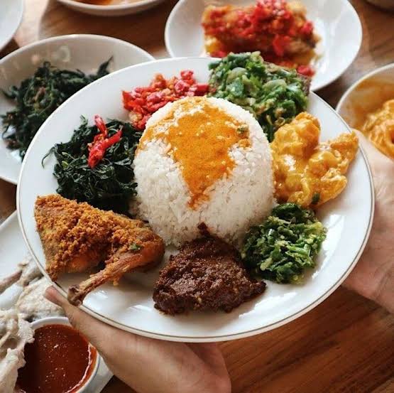 nasi padang 
