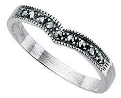 Elle est sertie de deux pierres marcassites à ses extrémités. Mon Bijou D2579 Bague Original Marcassite En Argent 925 1000