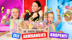 Heb je zelf een uitprinten kleurplaat die niet op deze pagina mag ontbreken? De Zoete Zusjes Zelf Armbandjes Knopen Met Deze Coole Scooby Tastic Touwtjes Giga Winactie Kinderfilmpjes