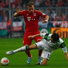 Born 10 october 1991) is a swiss professional footballer who plays as a winger for premier league club liverpool and the switzerland national team. Die Bayern Locker Im Endspiel Sport A Z