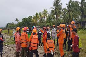 Kronologi dan kontroversi informasi soal tsunami anyer dan lampung. Pencarian Korban Tsunami Diperluas Ke Pulau