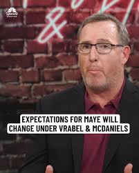 Tom Curran discusses early looks at Drake Maye with Mike Vrabel at  Patriots' OTAs